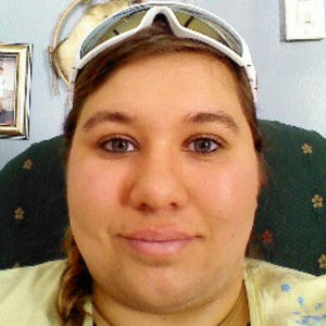 Meet your Posher, Senaida